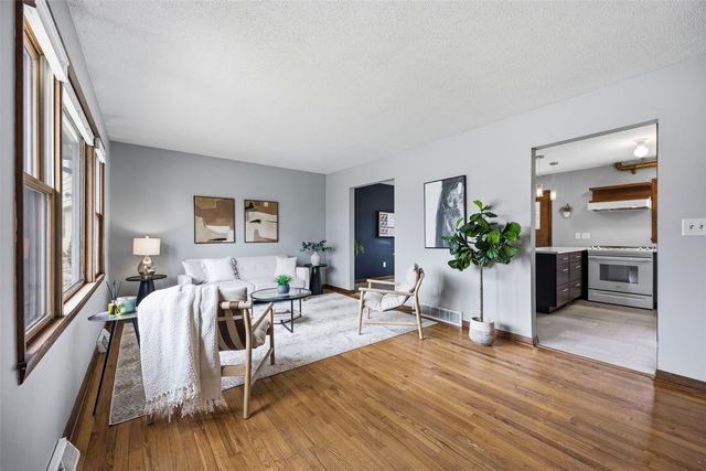 906 Talwrn, Iowa City, IA 52246