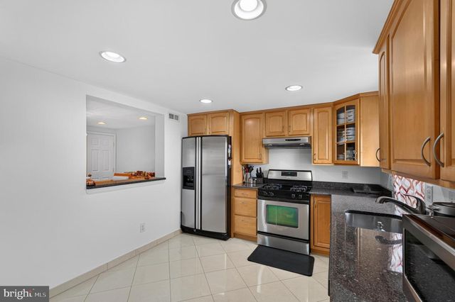 662 LAWLER ST, Philadelphia, PA 19116