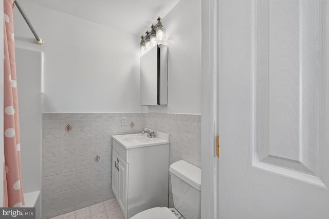 662 LAWLER ST, Philadelphia, PA 19116