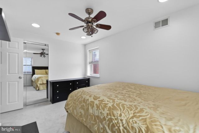 662 LAWLER ST, Philadelphia, PA 19116