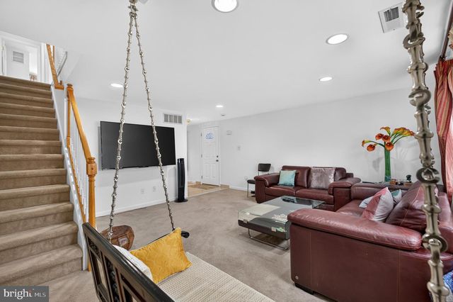 662 LAWLER ST, Philadelphia, PA 19116
