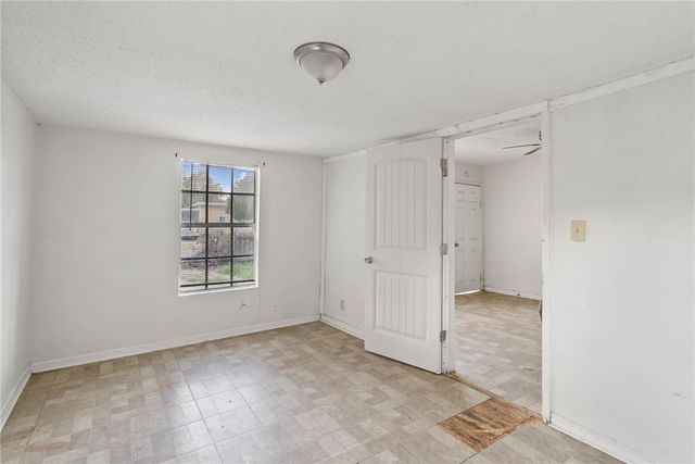 4621 Odem Dr, Corpus Christi, TX 78415