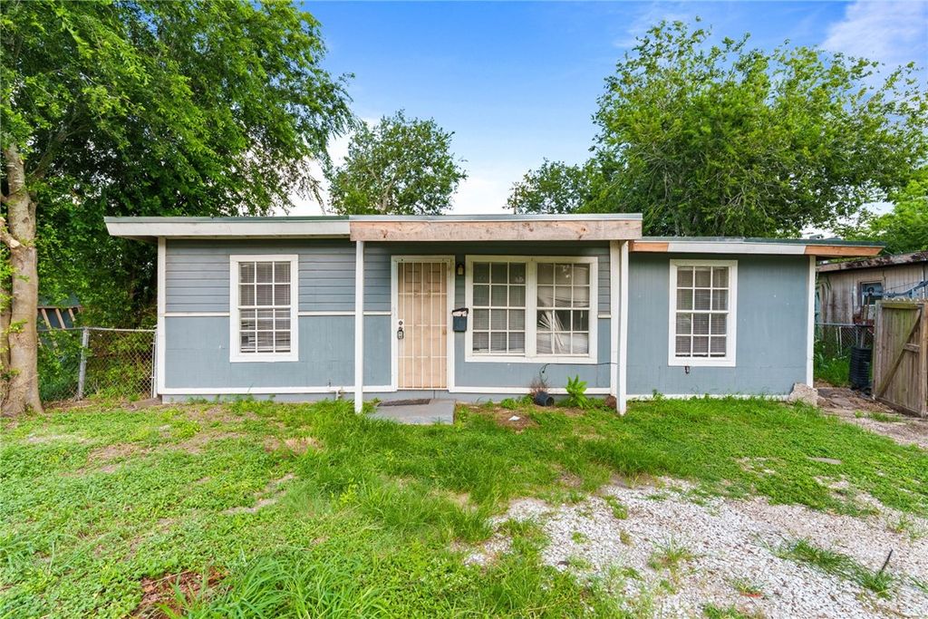 4621 Odem Dr, Corpus Christi, TX 78415