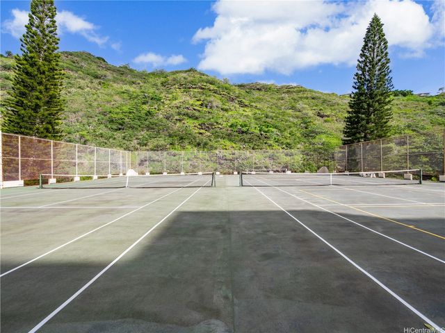555 Hahaione Street 5C, Honolulu, HI 96825