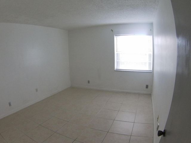 556 Capri L, Delray Beach, FL 33484