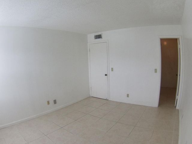 556 Capri L, Delray Beach, FL 33484