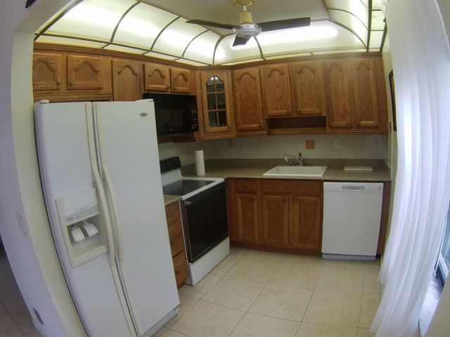 556 Capri L, Delray Beach, FL 33484