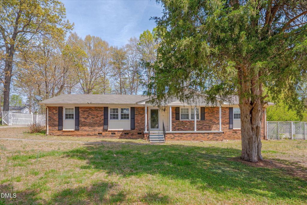 2516 Evergreen Avenue, Burlington, NC 27217