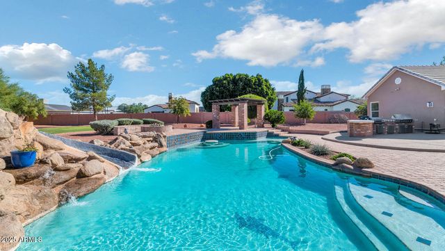 8406 W WILLIAMS Road, Peoria, AZ 85383