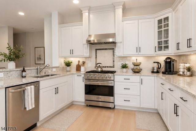 3 Skyview Dr, North Haledon Boro, NJ 07508