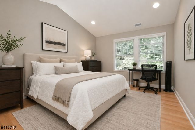 3 Skyview Dr, North Haledon Boro, NJ 07508