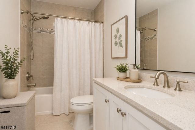 3 Skyview Dr, North Haledon Boro, NJ 07508