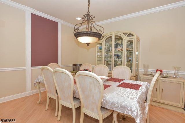 3 Skyview Dr, North Haledon Boro, NJ 07508