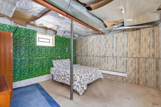 2828 12th Avenue S, Minneapolis, MN 55407