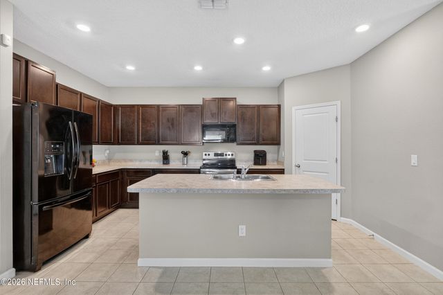 5369 KELLAR Circle, Jacksonville, FL 32218