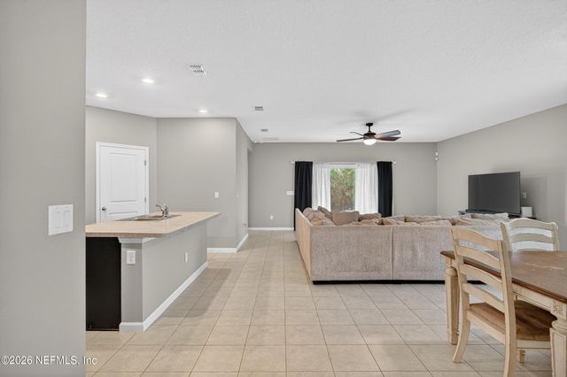 5369 KELLAR Circle, Jacksonville, FL 32218