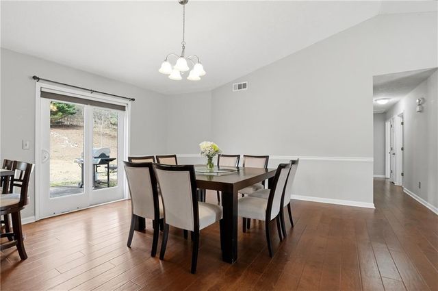 165 Riverchase Drive, Woodstock, GA 30188