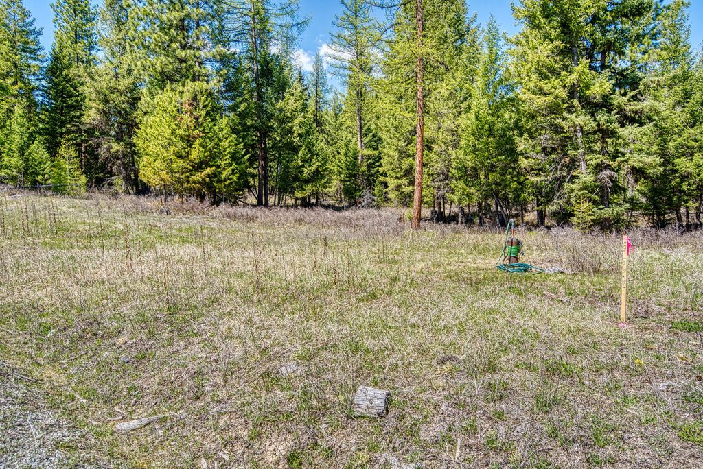 Image 2 of property listing at 517 Haskill Ranch Road, Kila, MT 59920