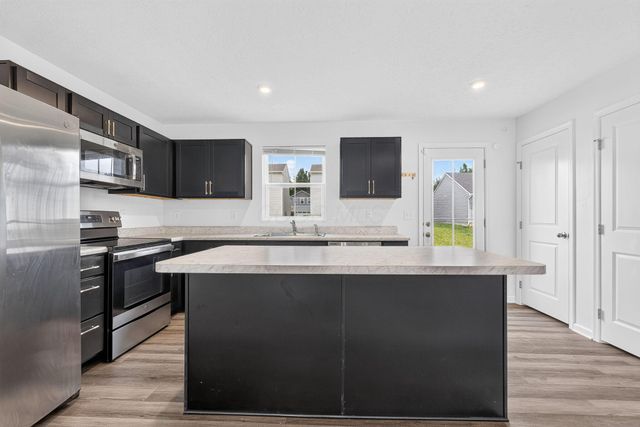 508 Skyway Drive, Springfield, OH 45505