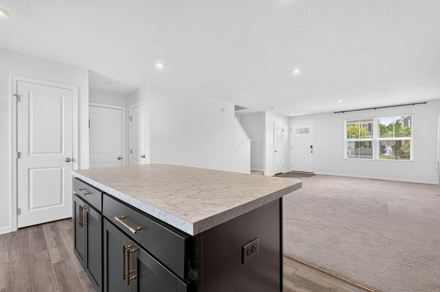 508 Skyway Drive, Springfield, OH 45505