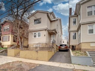49 Parkview Ter, Newark City, NJ 07112