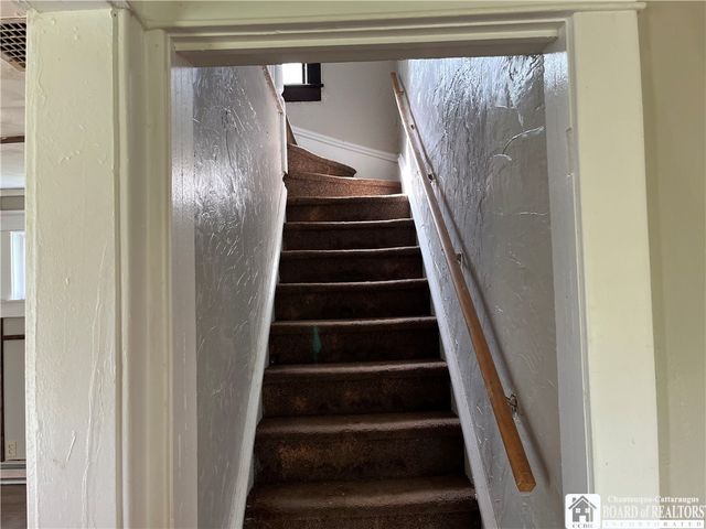 14 Dearing Avenue, Jamestown, NY 14701