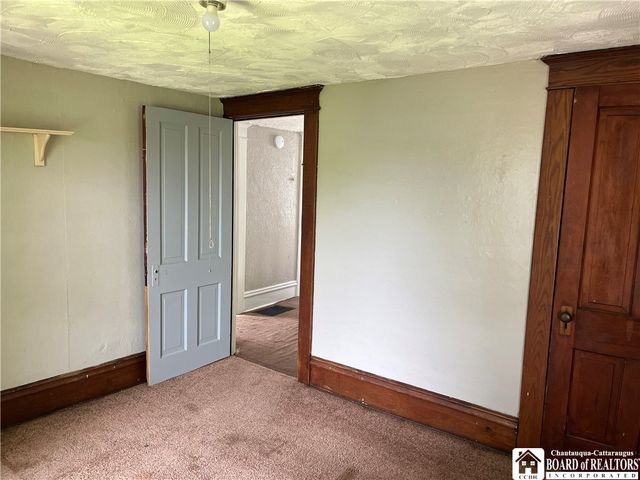 14 Dearing Avenue, Jamestown, NY 14701