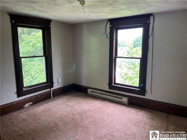 14 Dearing Avenue, Jamestown, NY 14701