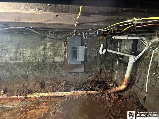 14 Dearing Avenue, Jamestown, NY 14701