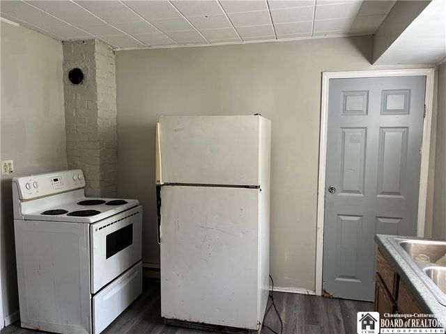 14 Dearing Avenue, Jamestown, NY 14701