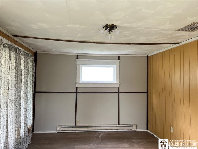 14 Dearing Avenue, Jamestown, NY 14701