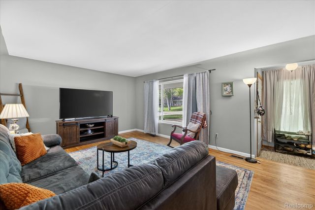 64400 Tipperary Drive, Washington Township, MI 48095