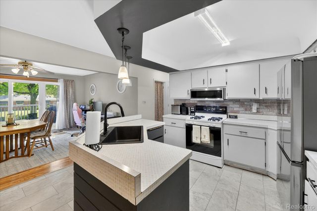 64400 Tipperary Drive, Washington Township, MI 48095