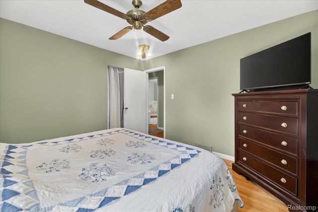 64400 Tipperary Drive, Washington Township, MI 48095