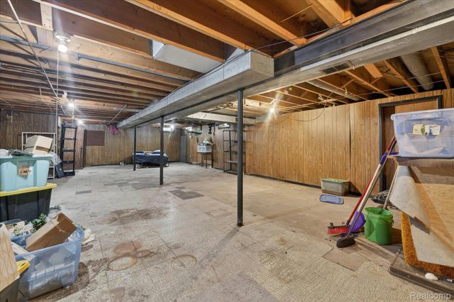 64400 Tipperary Drive, Washington Township, MI 48095