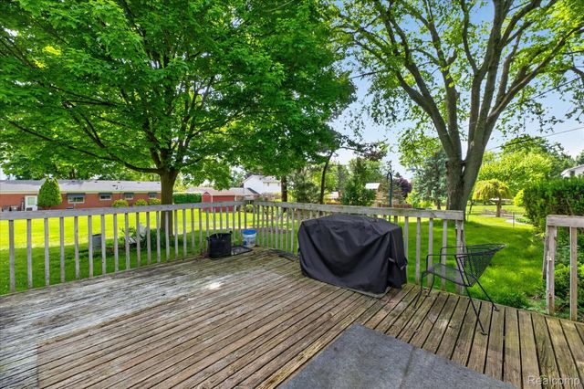 64400 Tipperary Drive, Washington Township, MI 48095