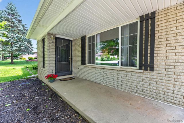 64400 Tipperary Drive, Washington Township, MI 48095