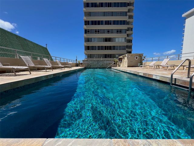 2500 Kalakaua Avenue 1604, Honolulu, HI 96815