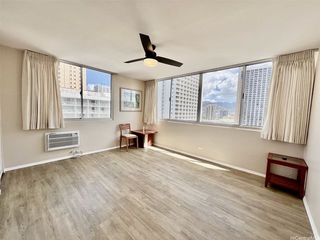 2500 Kalakaua Avenue 1604, Honolulu, HI 96815