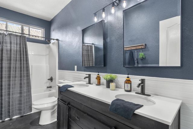 1418 Hunter Creek Dr, Patterson, CA 95363