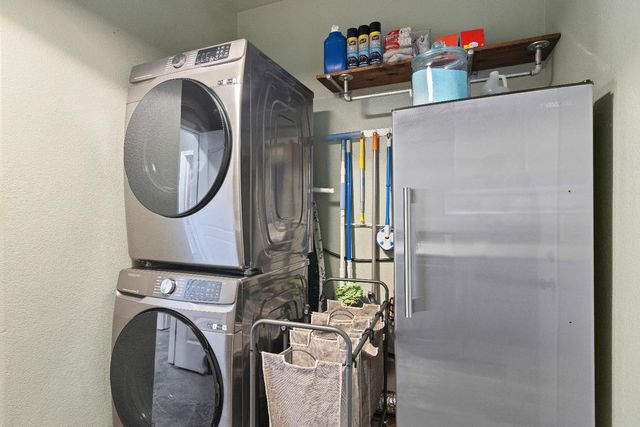 1418 Hunter Creek Dr, Patterson, CA 95363