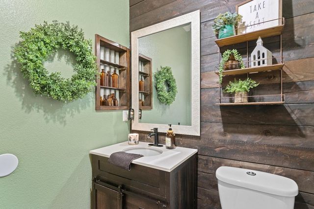 1418 Hunter Creek Dr, Patterson, CA 95363