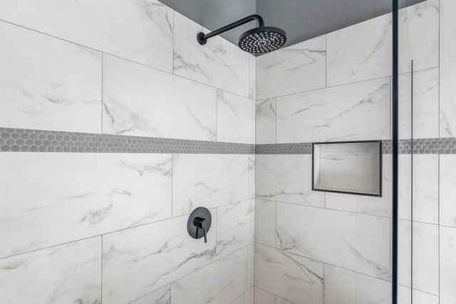 1418 Hunter Creek Dr, Patterson, CA 95363