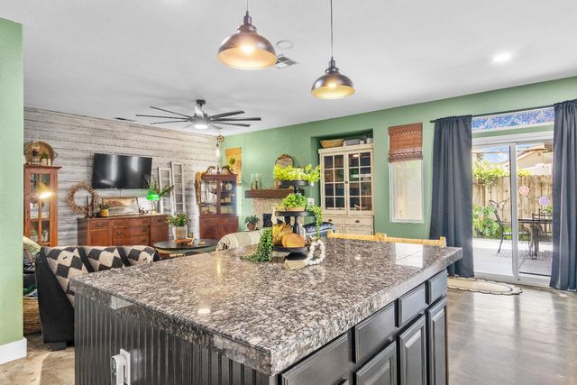 1418 Hunter Creek Dr, Patterson, CA 95363