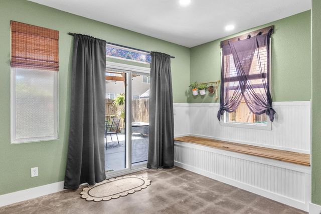 1418 Hunter Creek Dr, Patterson, CA 95363