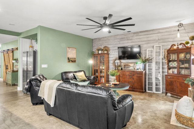 1418 Hunter Creek Dr, Patterson, CA 95363