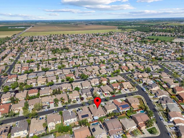 1418 Hunter Creek Dr, Patterson, CA 95363