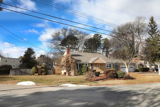 42 Carr Road, Marshfield, MA 02050