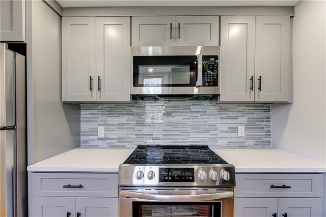 38 Morningside Lane 2, Portsmouth, RI 02871
