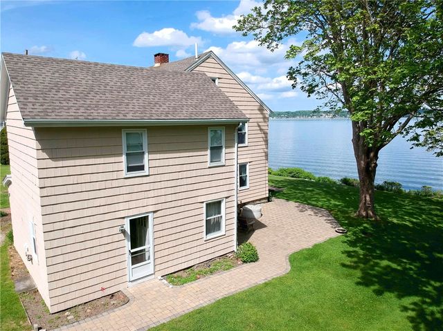38 Morningside Lane 2, Portsmouth, RI 02871